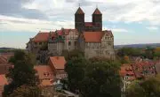 世界遺産　クヴェートリンブルクの聖堂参事会教会、城と旧市街